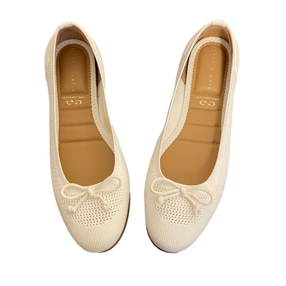Kelly & Katie White Bailey Ballet Flats Size 8.5 NEW